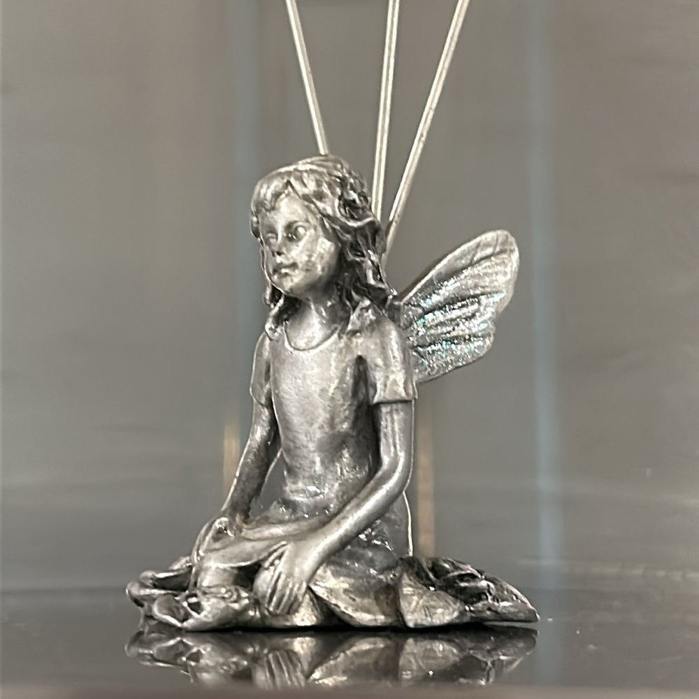 Vintage Pewter Photo Display Fairy w/Wings Detailed Features Holds Photos/Cards